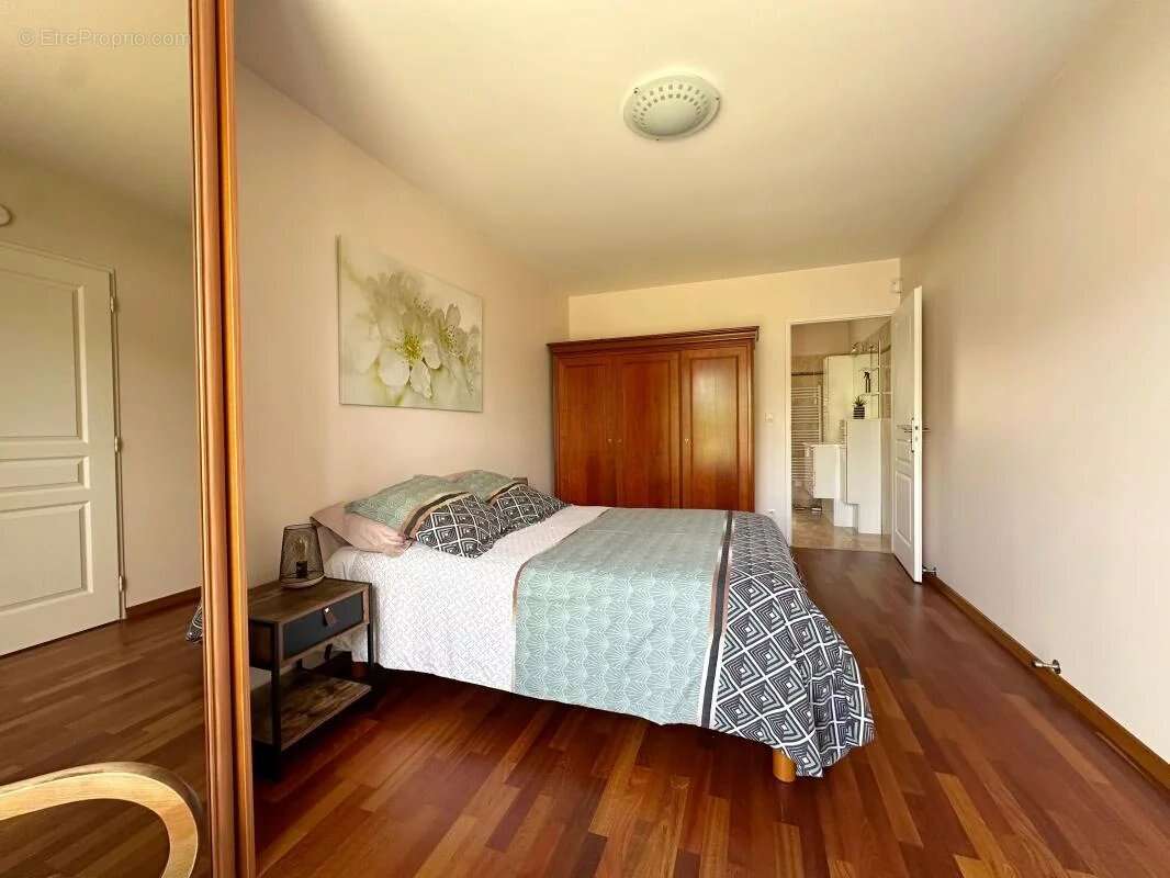 Rare et unique - Domaine de 240m2 (219 m2 carrez) - photo 19