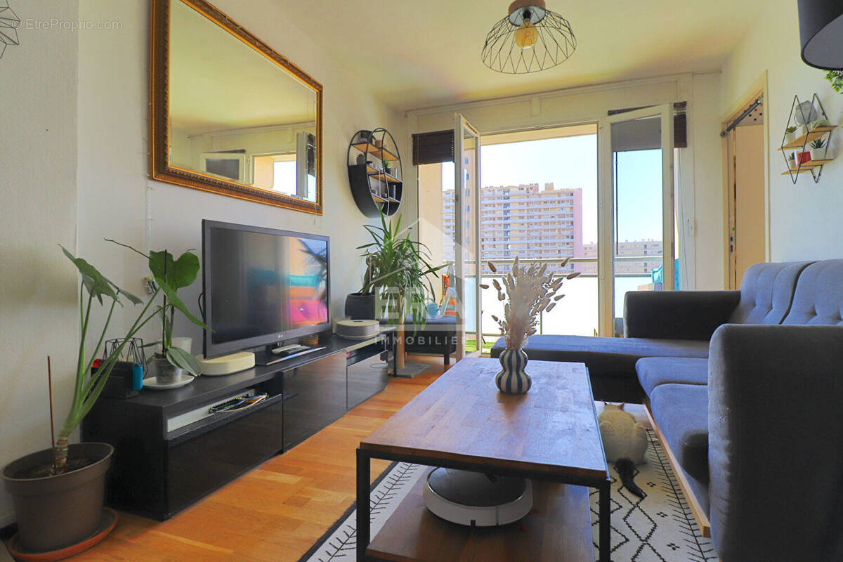 Appartement à MARSEILLE-10E