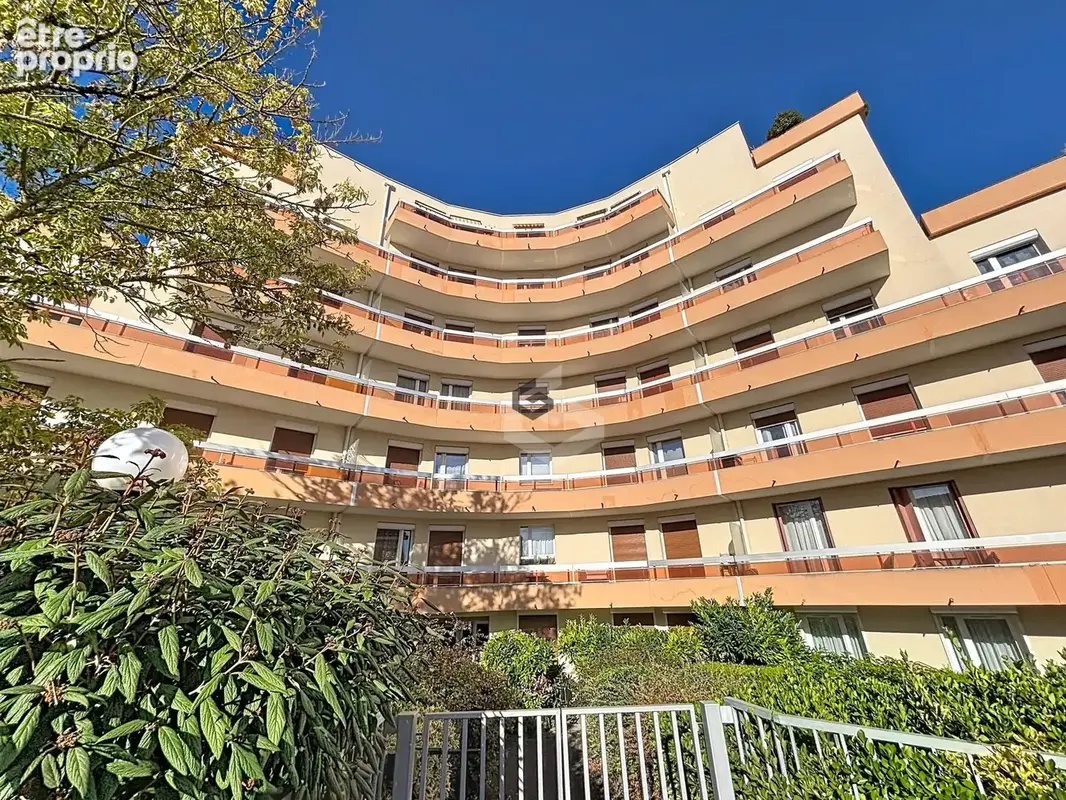 Appartement 3 pièces 74 m² à vendre à Reims (51100) - photo 2