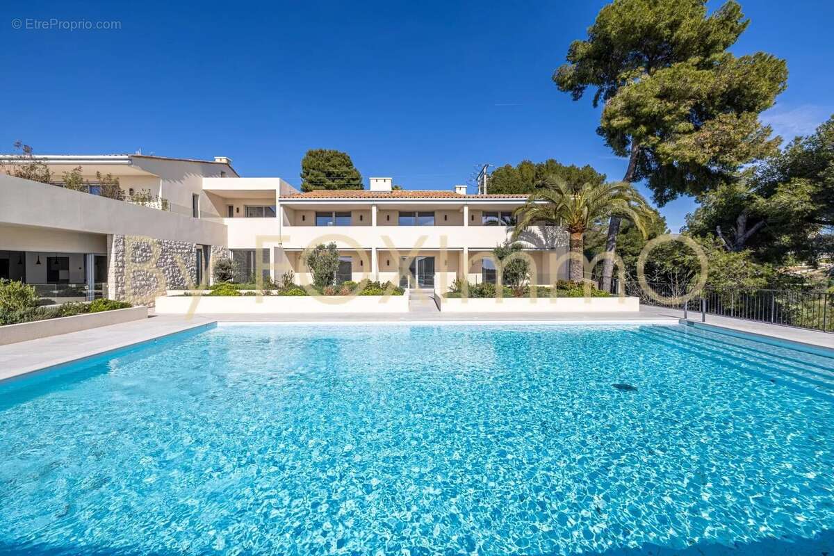 Maison à CAGNES-SUR-MER