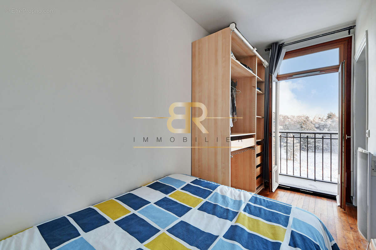 Appartement à CHARENTON-LE-PONT