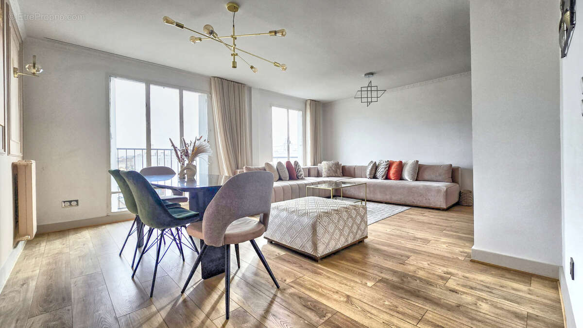 Appartement à SARTROUVILLE