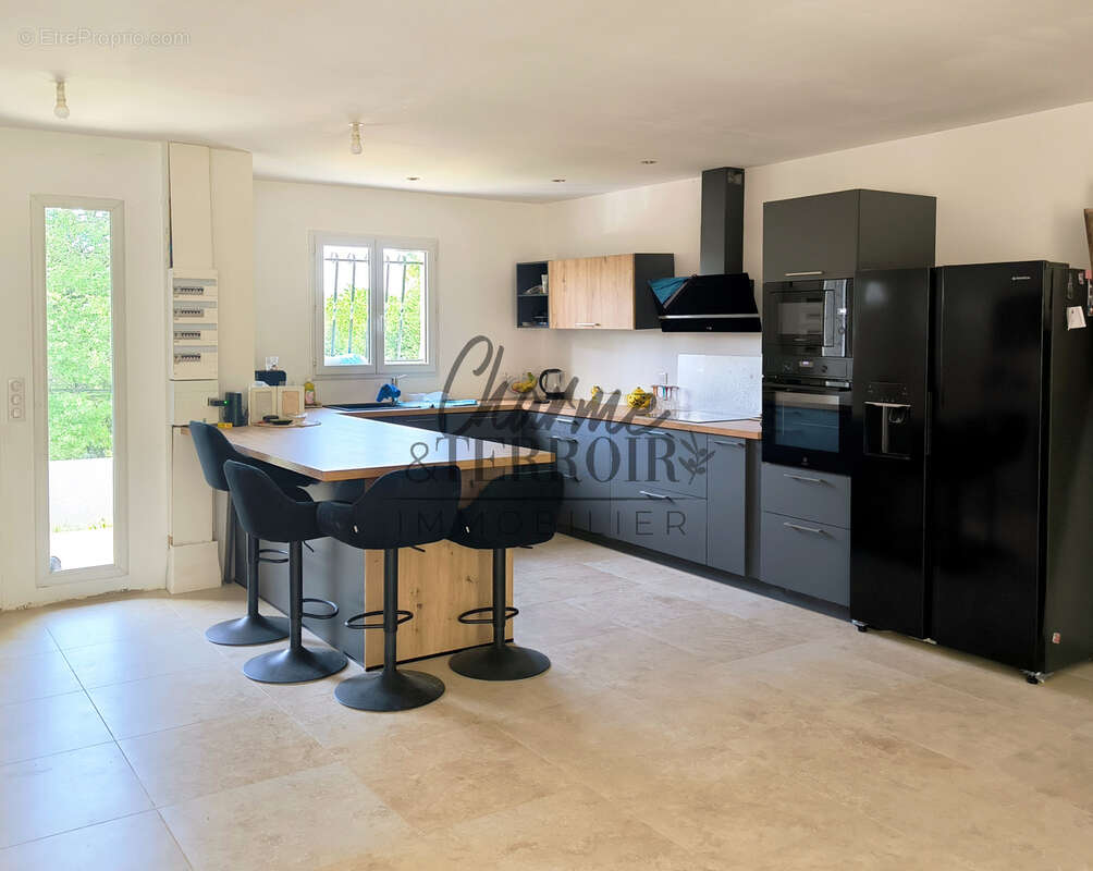 Maison à SAINT-QUENTIN-LA-POTERIE
