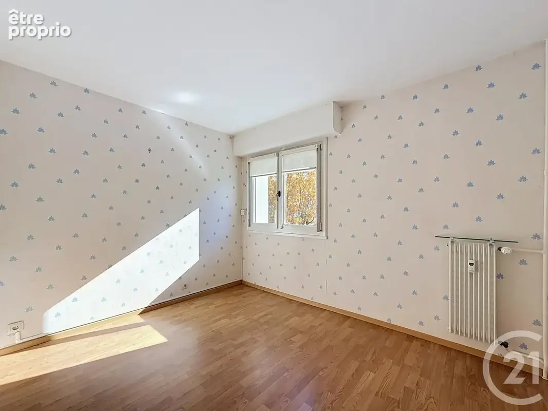 Appartement 4 pièces 81 m² à vendre à Chartres (28000) - photo 10