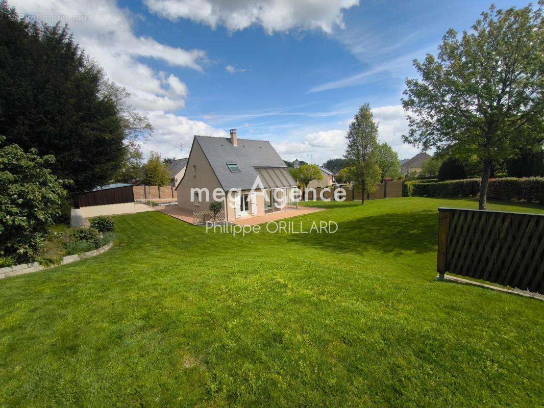 Maison à CHAZE-HENRY