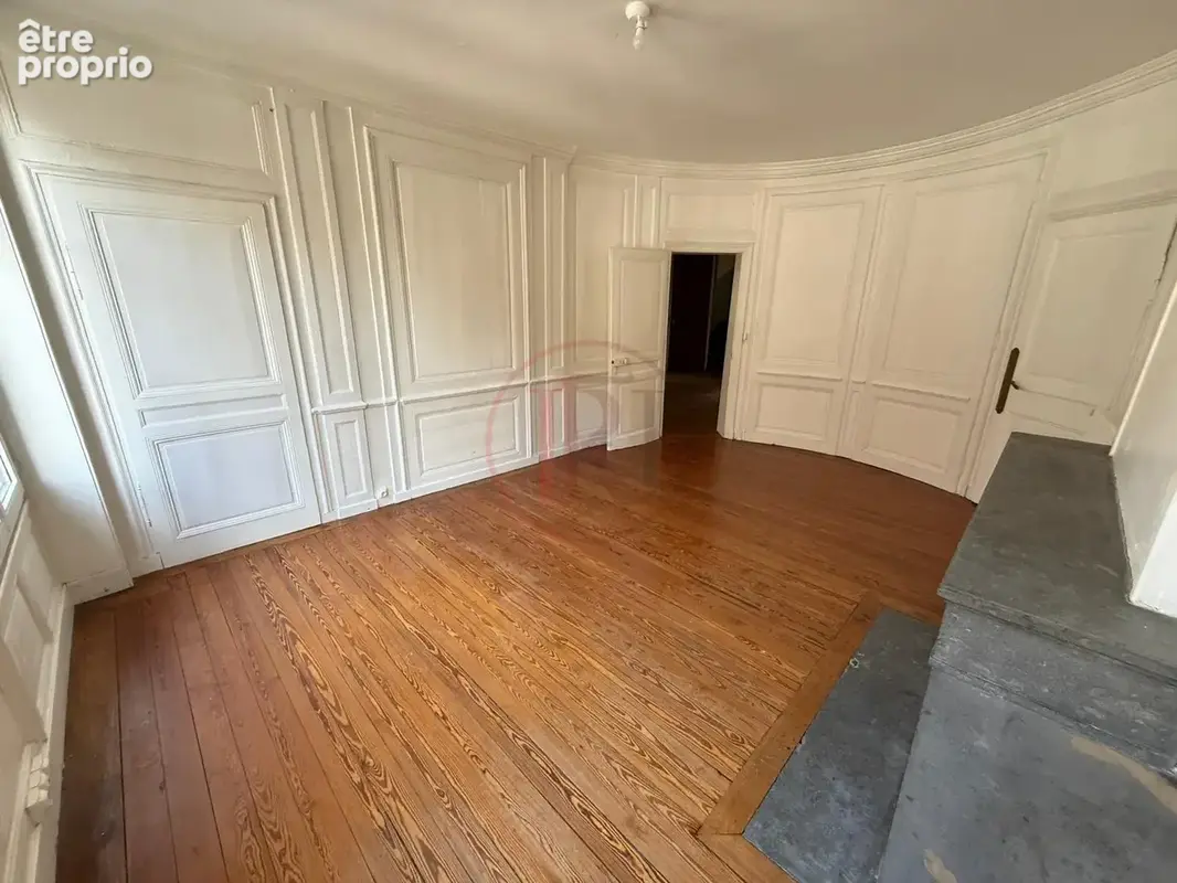 Appartement de 113 m2 au centre ville - photo 2