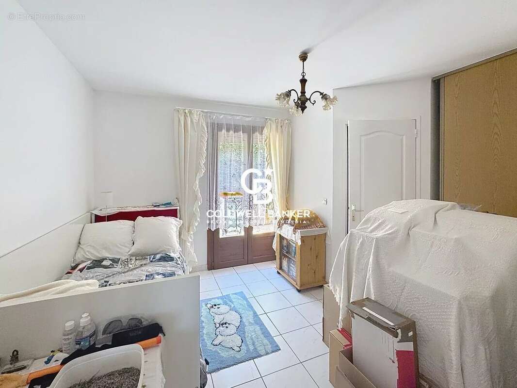 Maison à PUGET-SUR-ARGENS