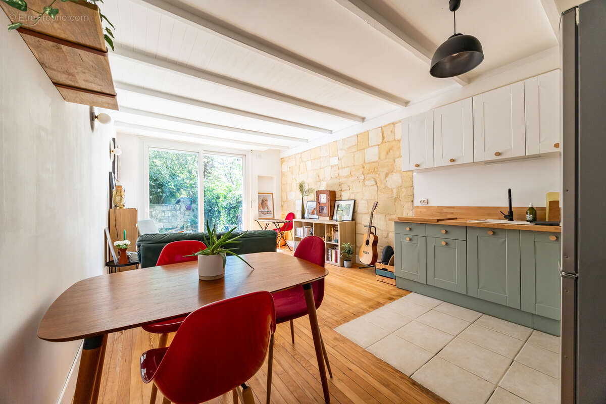 Appartement à BORDEAUX