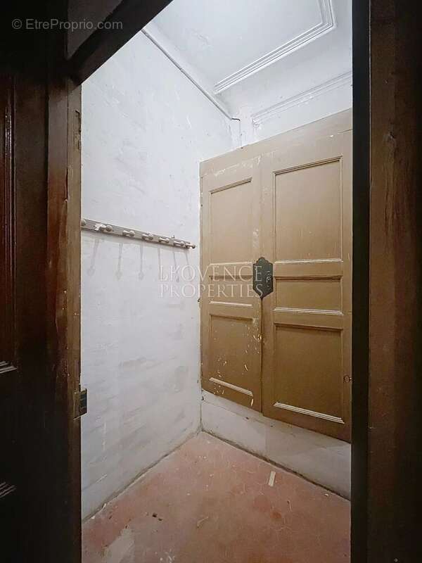 Appartement à COTIGNAC