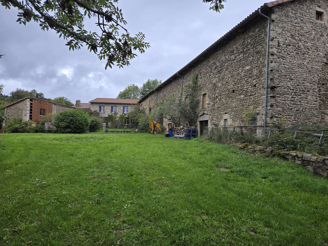 Maison à SAINT-GERMAIN-L&#039;HERM
