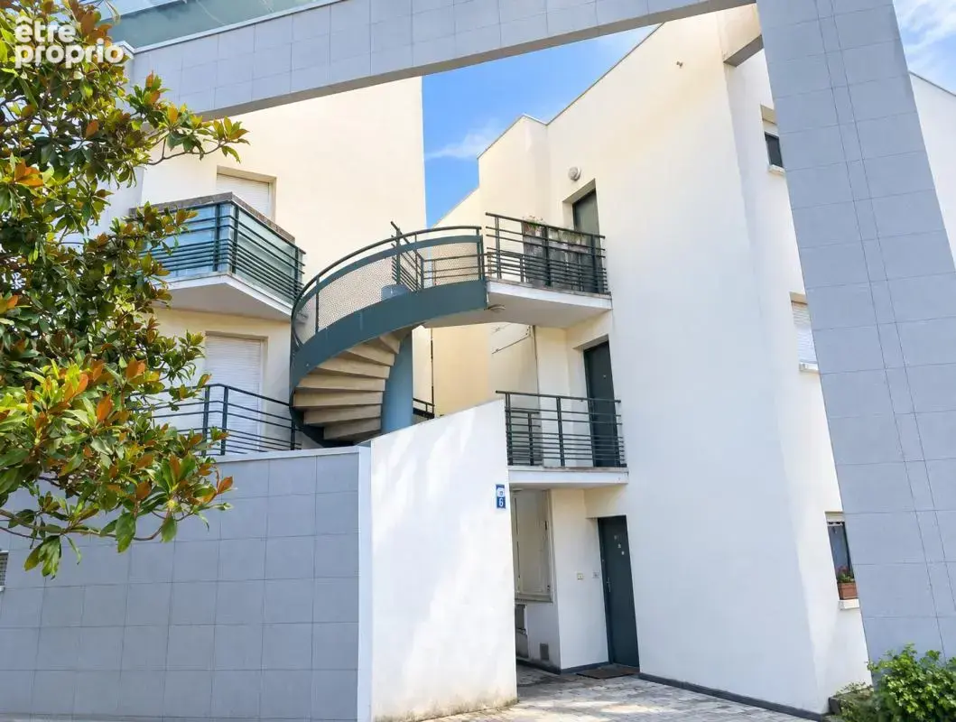Grand appartement t2 bourg saint - herblain - photo 8