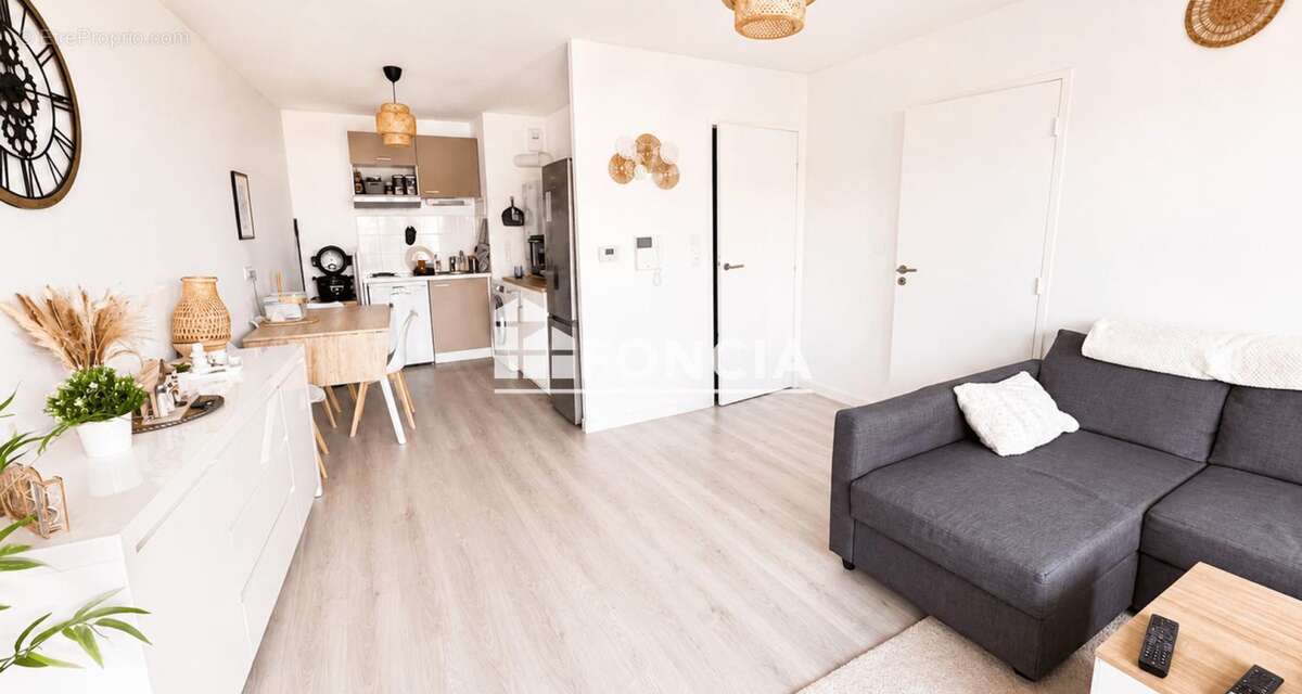 T2 récent avec terrasse de 10 m² et parking – proche Route de Vannes - photo 4