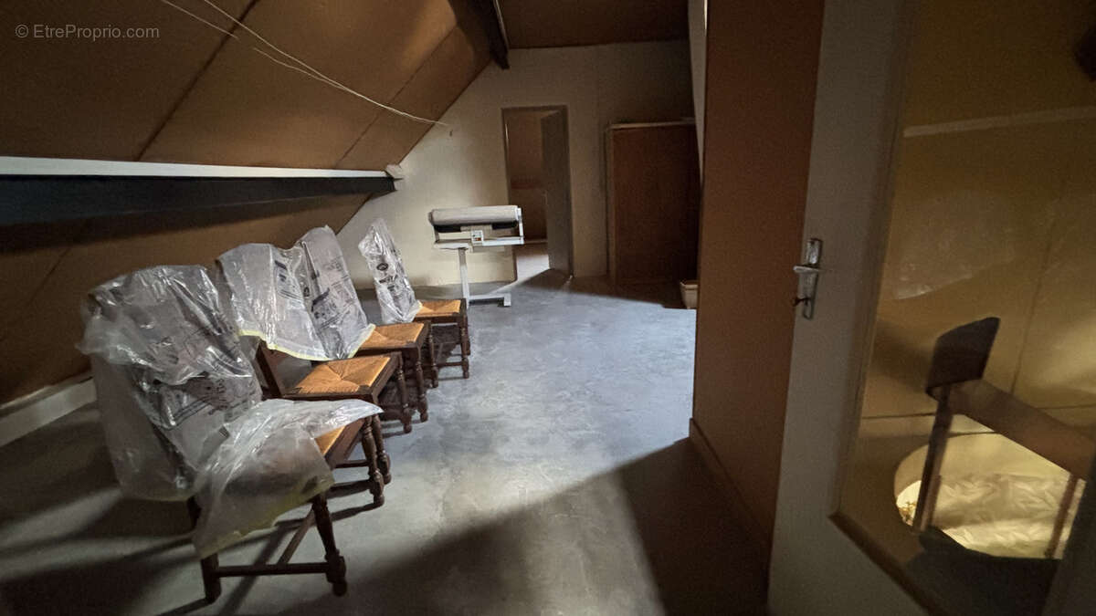 Maison à VAILLY-SUR-AISNE