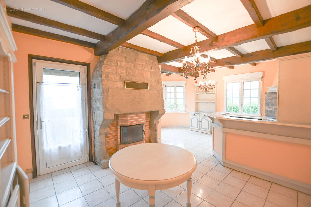 Maison à PLEYBER-CHRIST