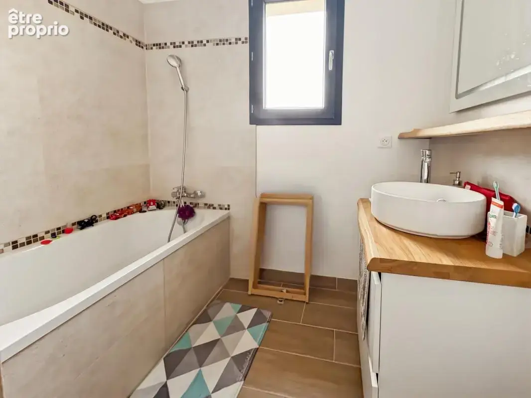 Villa contemporaine - recente - piscine chauffee- garage - photo 12