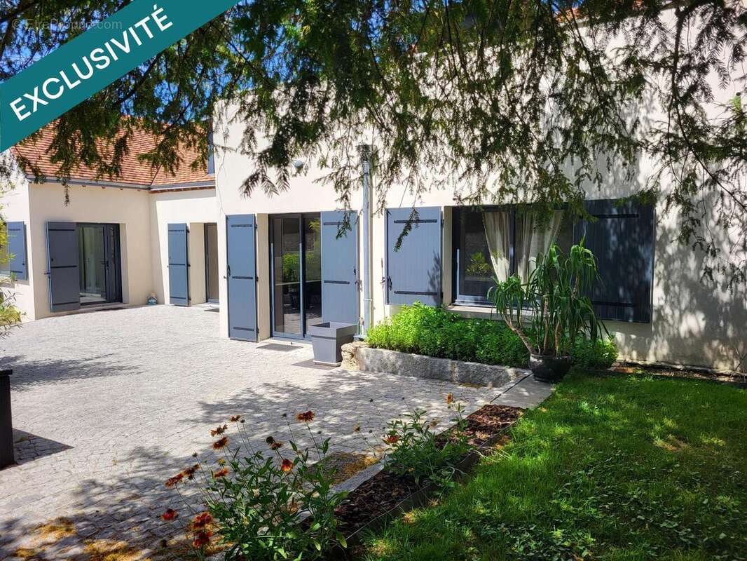 Maison 212 m² à Etrechy  - photo 3