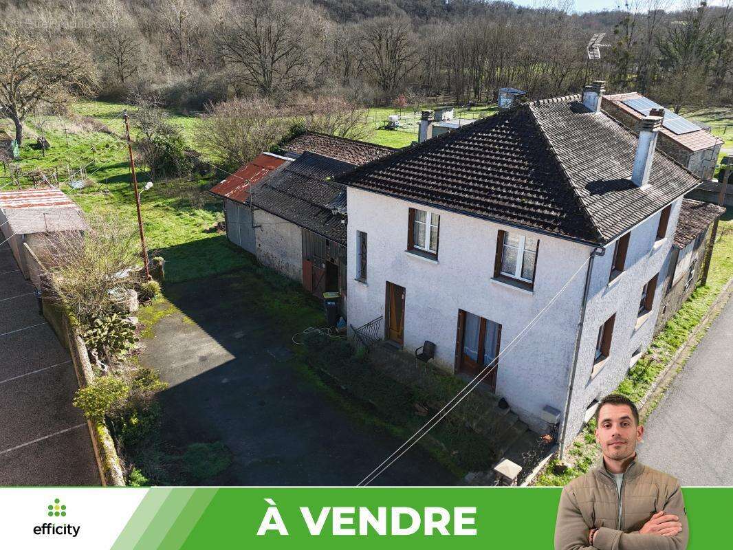 Maison à MOUSSAC
