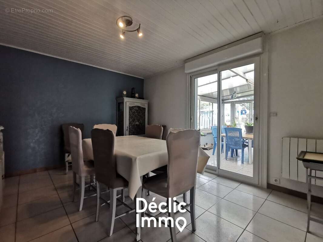 Maison à XANTON-CHASSENON