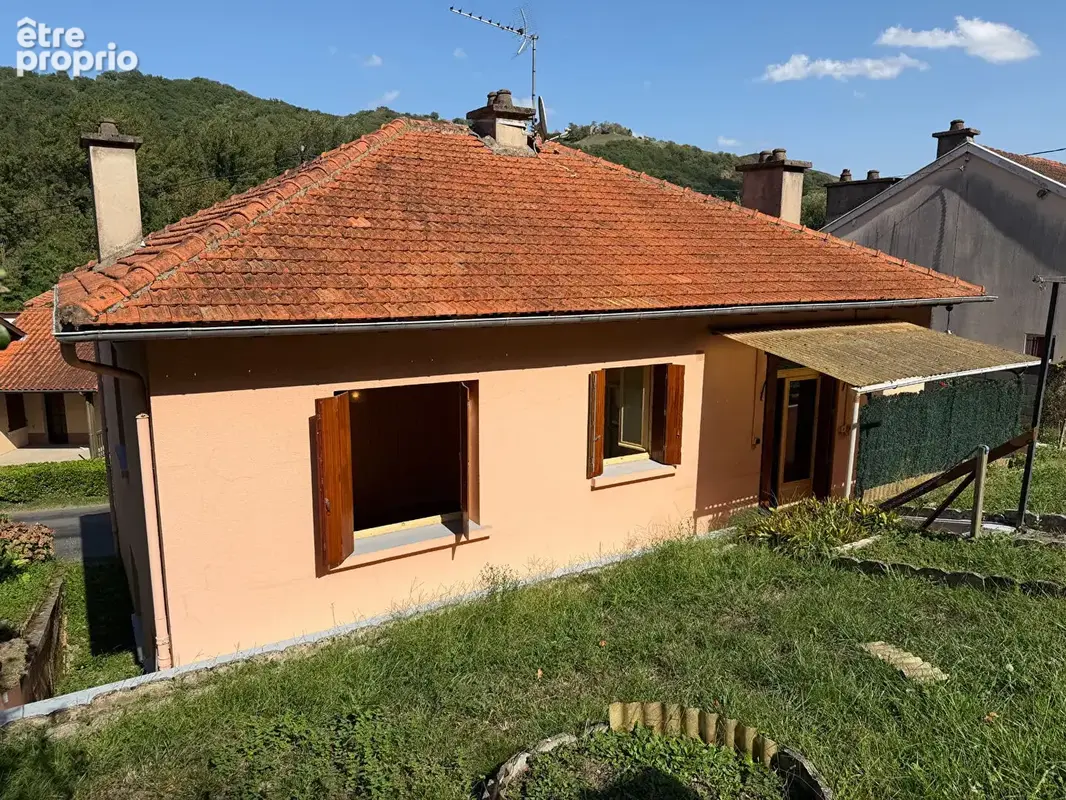 Proche centre-ville- Maison ( 104m2 habitables) avec garage et appartement. - photo 12