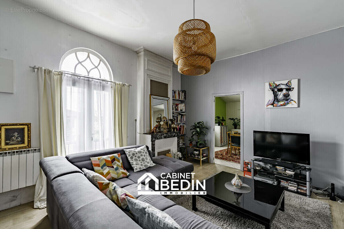 Appartement à AMBARES-ET-LAGRAVE