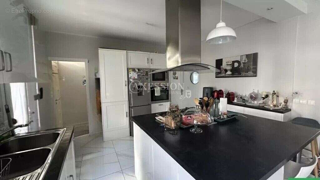 Maison à CHAMPIGNY-SUR-MARNE