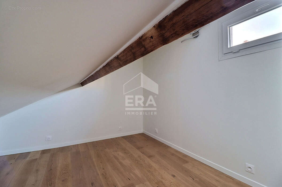 Appartement à BOIS-COLOMBES