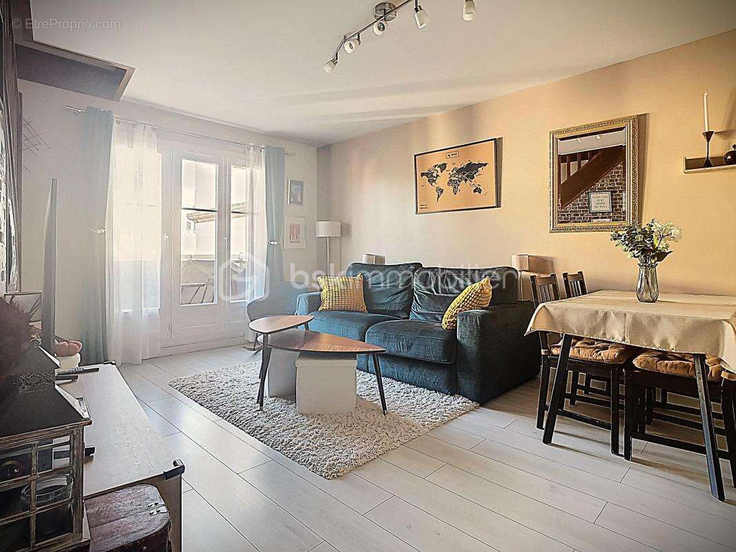 Appartement à BAILLY-ROMAINVILLIERS