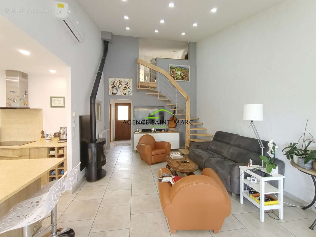 Peymeinade - Belle maison 5 pièces - photo 8
