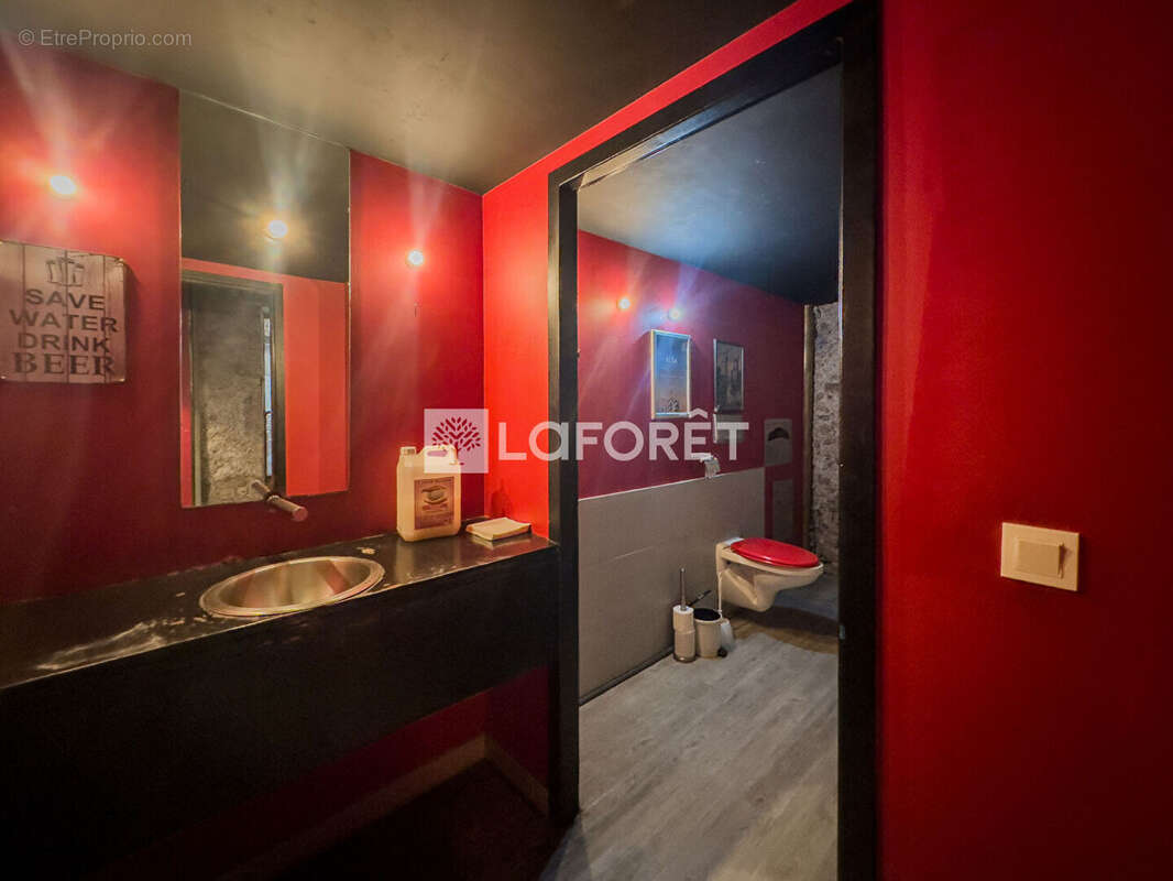 Local commercial Grenoble 2 pièce(s) 133.91 m2 - photo 9
