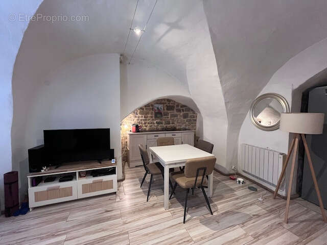 Maison à POMPIGNAN