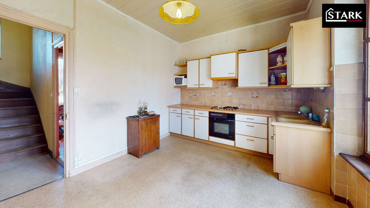 Maison à COLOMBIER-FONTAINE