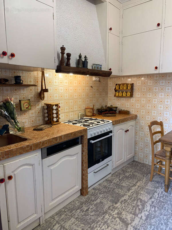 A la vente  ! superbe maison marseillaise 5 pièce(s) 120 m2 - photo 4