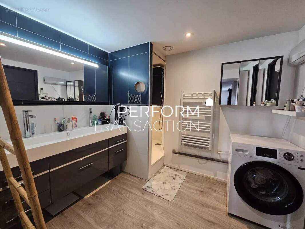 Appartement à RENAGE