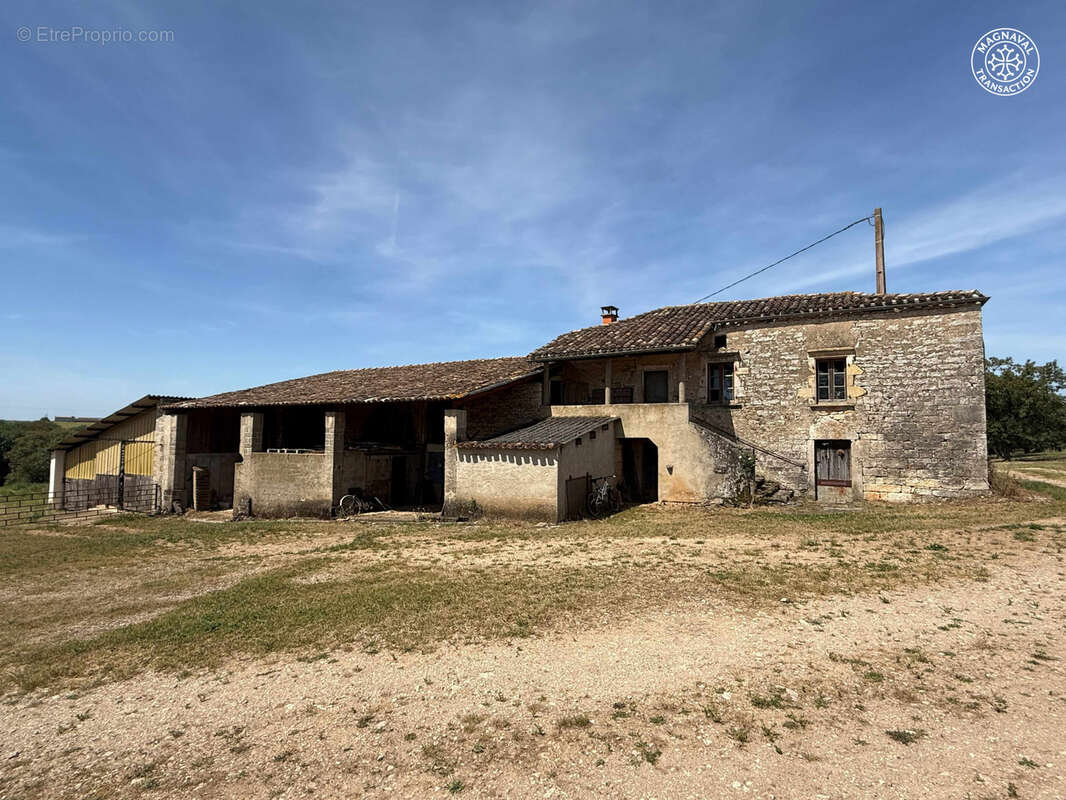 Maison à CAUSSADE