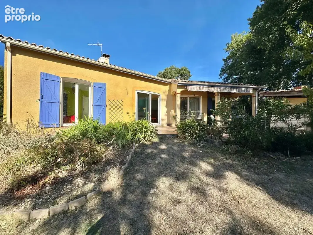 LE LHERM – Maison T5 de plain-pied avec grand terrain - photo 12