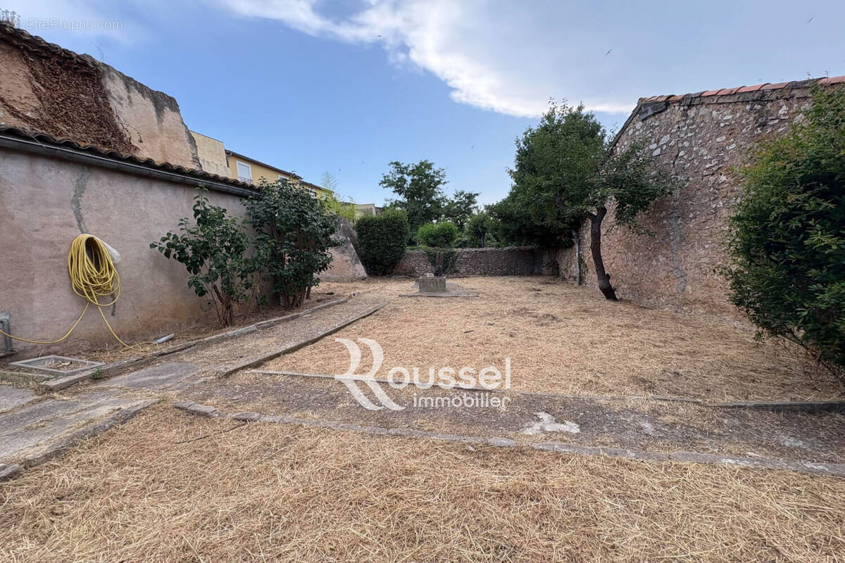 Maison à VILLEVEYRAC