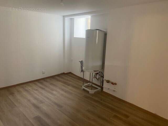 Maison à COURMANGOUX