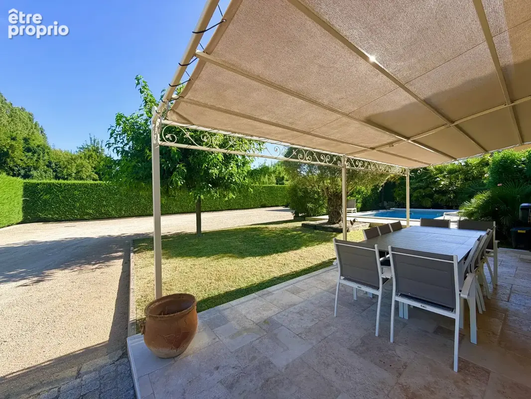 Maison 165 m2 Parcieux avec un terrain de 1434 m2 et piscine chauffée. - photo 14