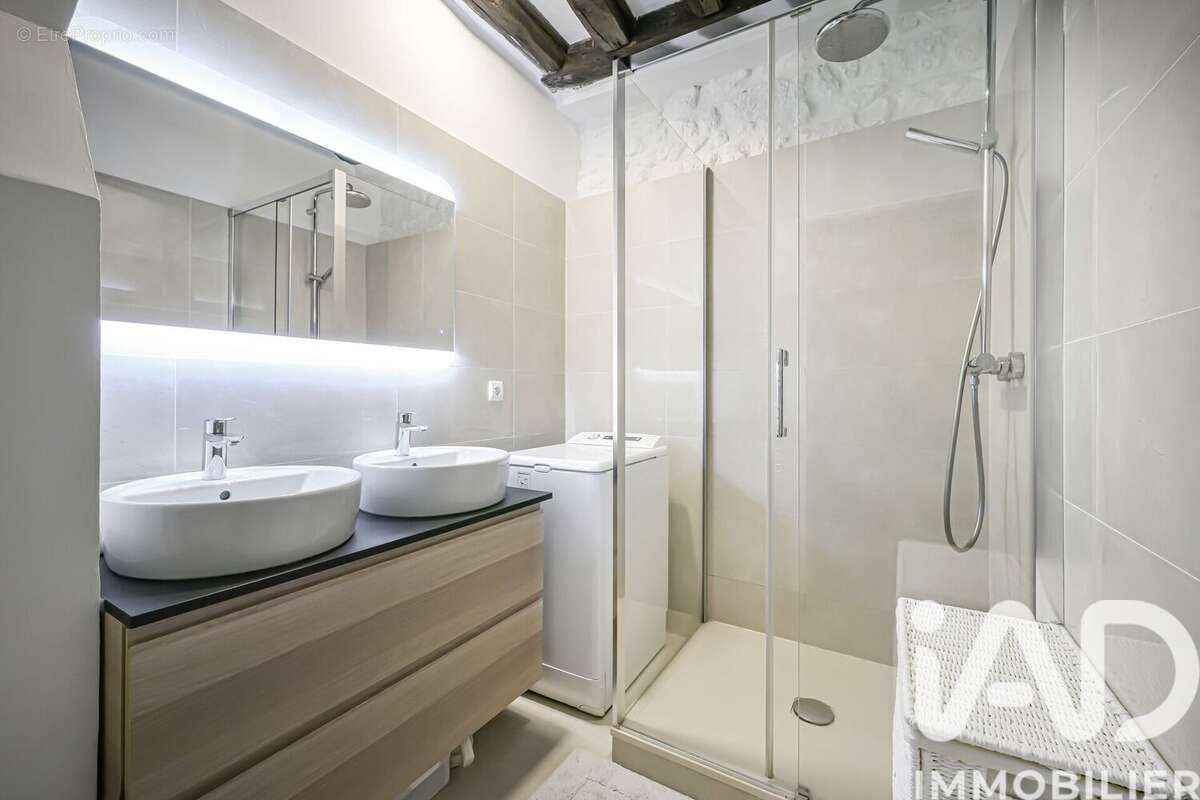 Photo 4 - Appartement à PARIS-4E