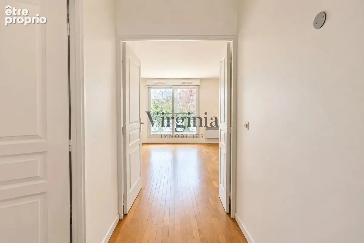 Appartement à CHARENTON-LE-PONT