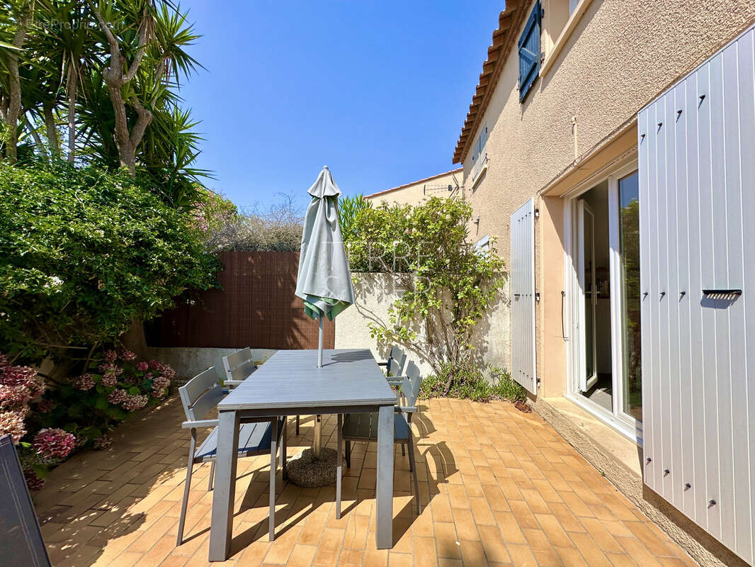 Maison à SAINT-CYPRIEN