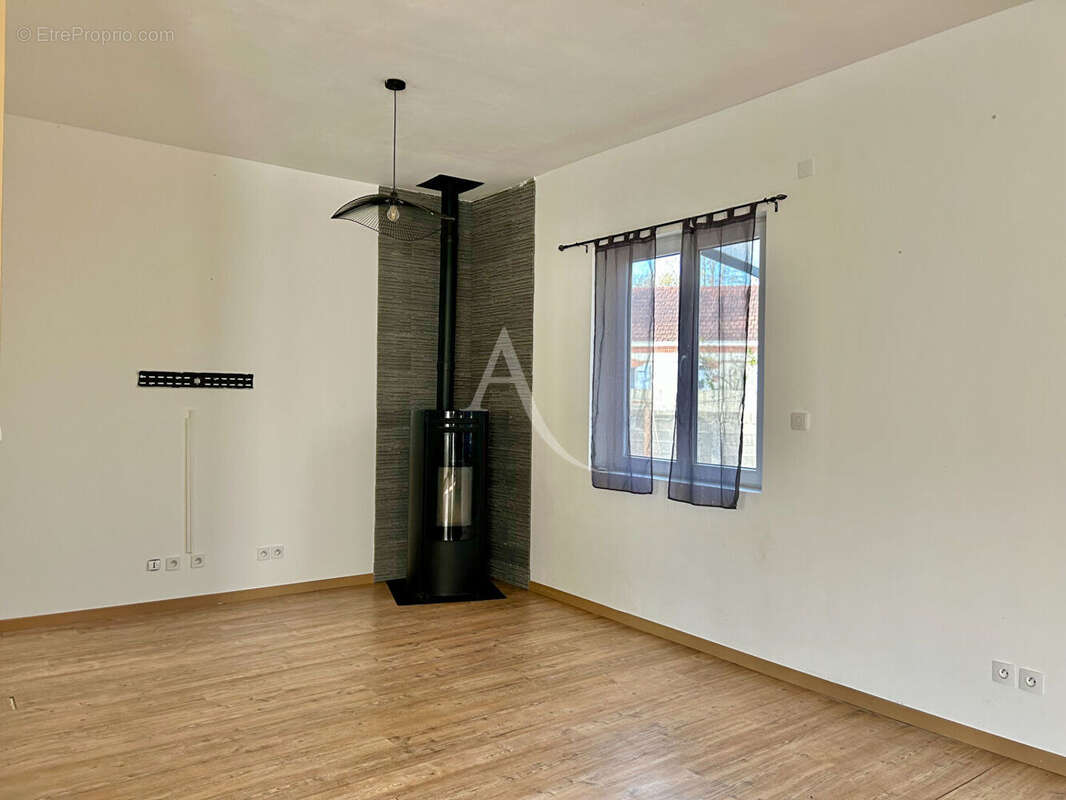 Maison à L&#039;ILE-D&#039;ELLE