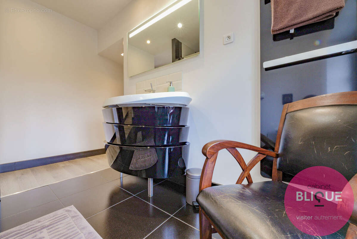 Maison à LAY-SAINT-CHRISTOPHE