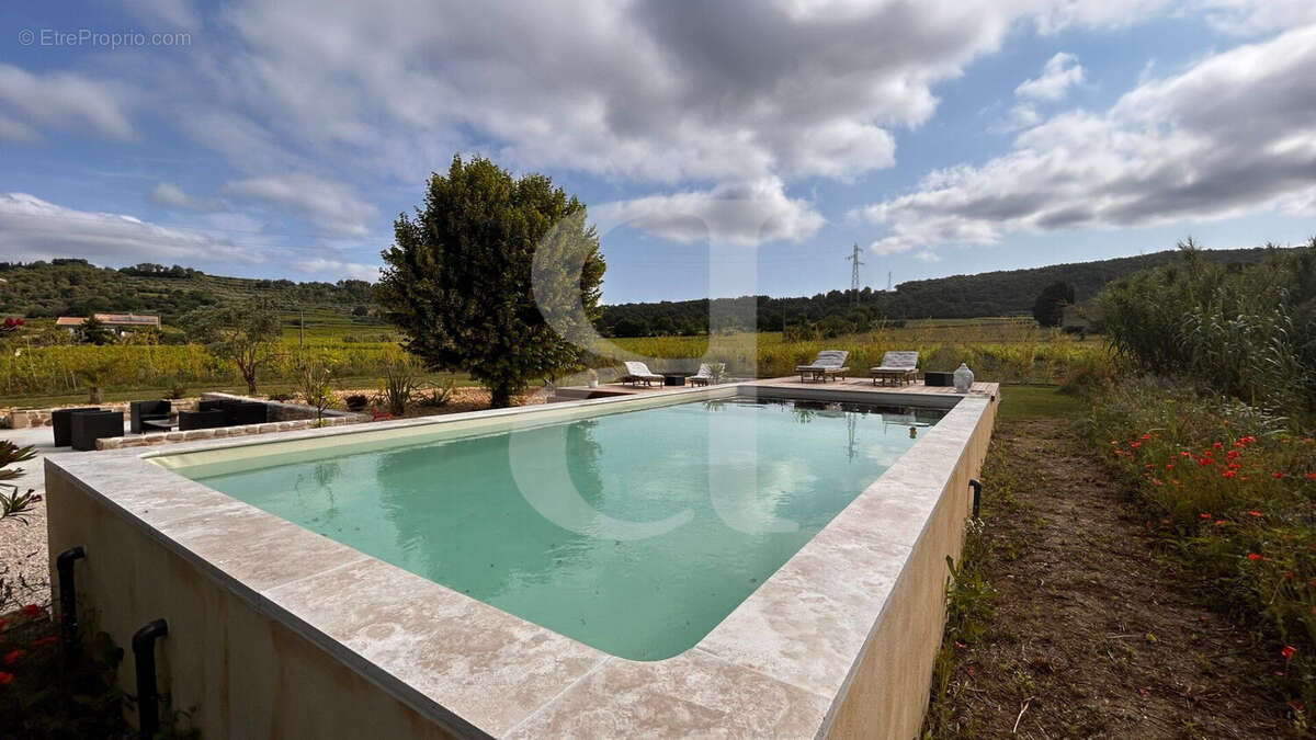 Maison à VAISON-LA-ROMAINE