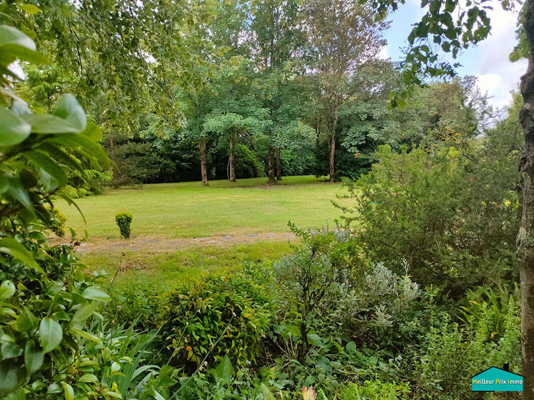 Maison à BOIS-DE-CENE