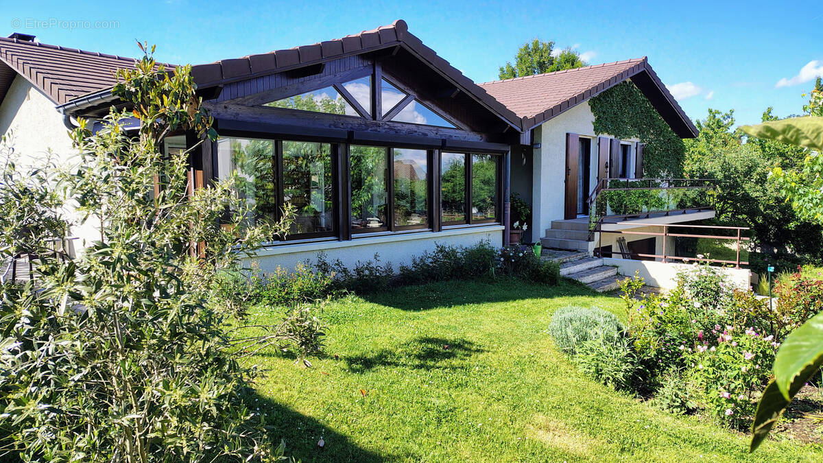 Maison proche du centre 4 chambres + annexes - photo 1