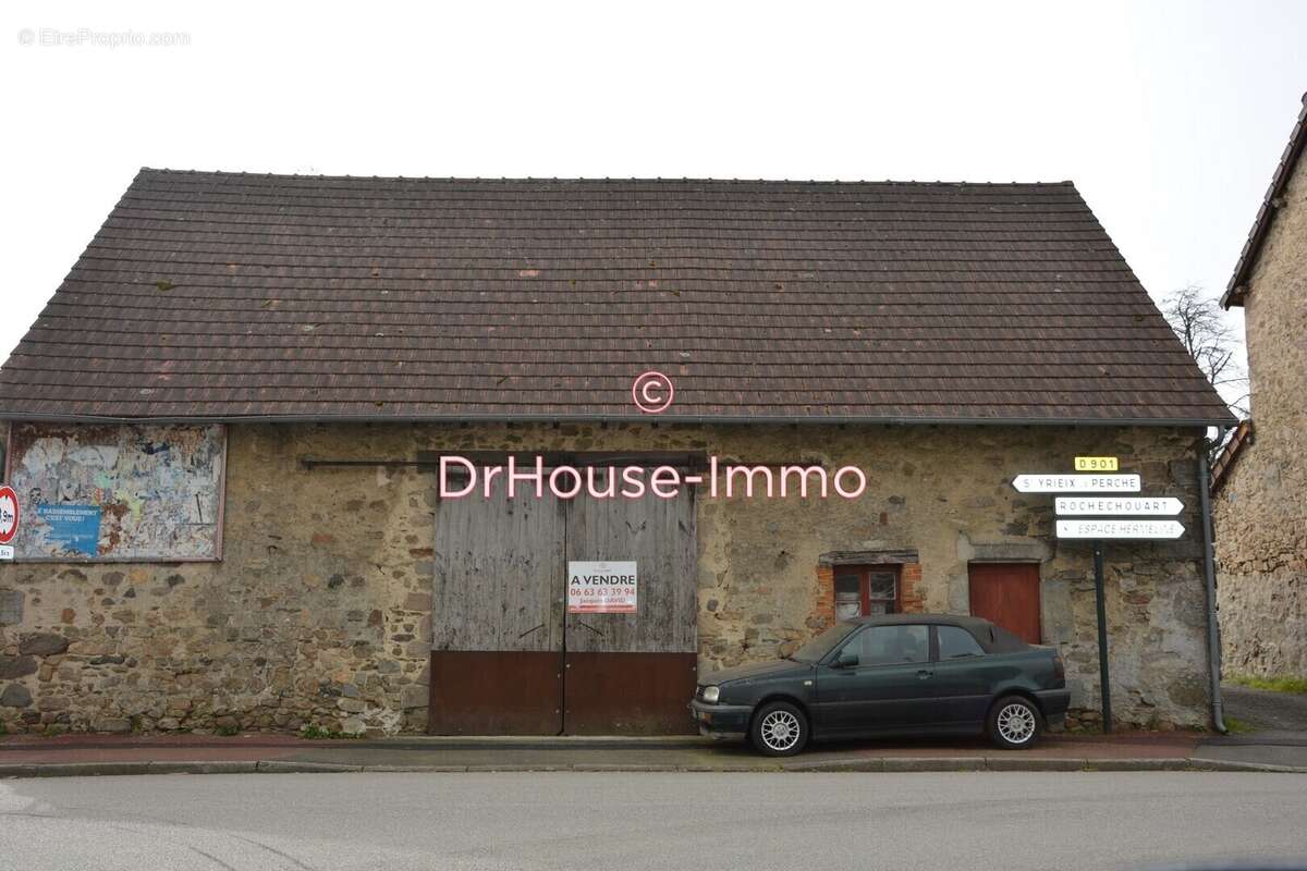 Terrain à BUSSIERE-GALANT