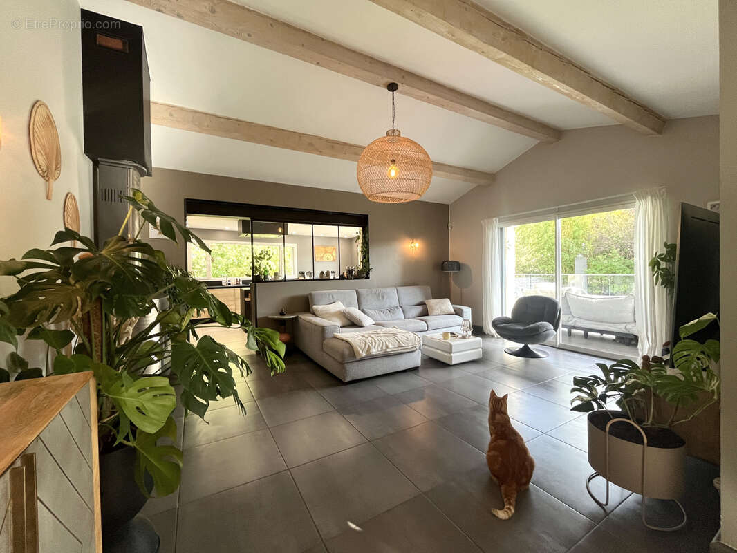 Maison à MALATAVERNE