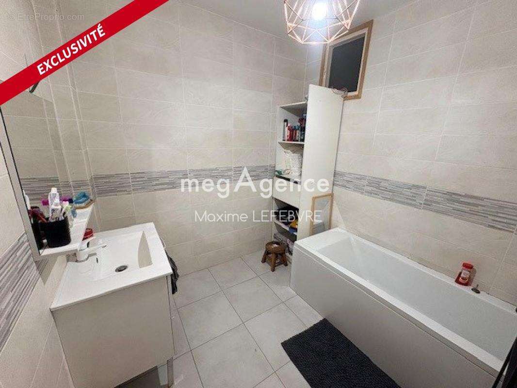 Maison à BERNAVILLE