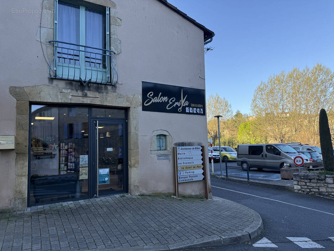 Maison à SAINT-GEORGES-DE-LUZENCON